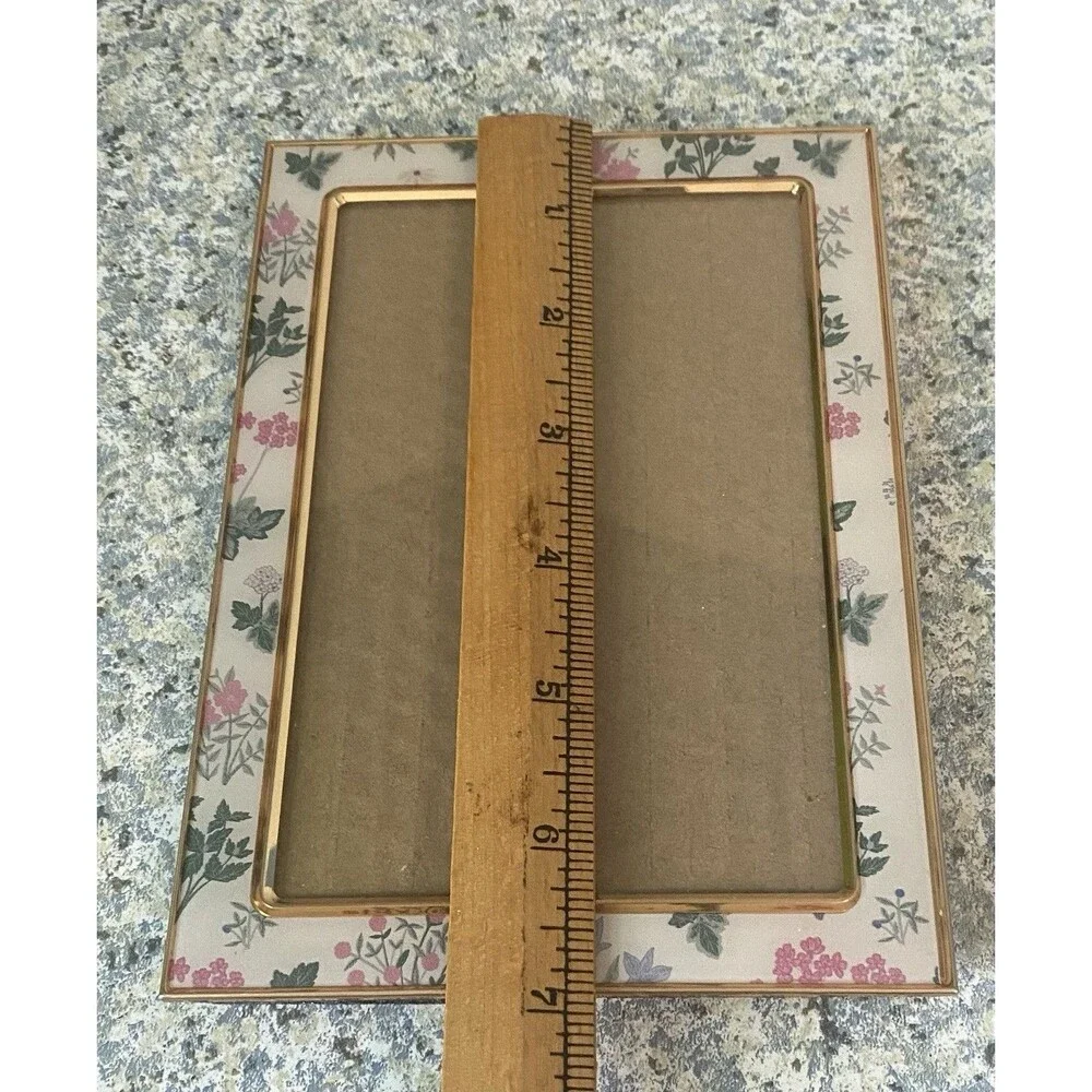 Vtg Glass  Floral 3.5”  X 5.5” Photo Frame Botanical Floral Leaves Flower